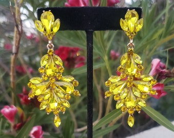 yellow rhinestone earrings, yellow pageant earrings, yellow crystal evening earrings, yellow prom earrings