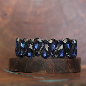 navy bracelet, navy crystal rhinestone bracelet, navy stretch bracelet, navy bridal bracelet, dark blue pageant bracelet, navy blue evening