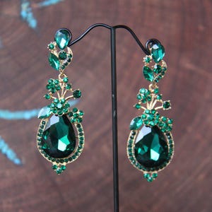 emerald earrings, emerald rhinestone earrings, green dangle earrings, green rhinestone earrings, green holiday earrings,  evening earrings