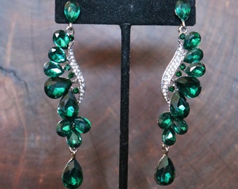 emerald bridal earrings, emerald and crystal dangle earrings, emerald green prom earrings, emerald pageant earrings, long emerald dangle