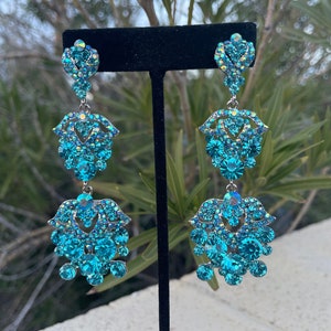 Aqua long rhinestone earrings, aqua prom earrings, turquoise blue rhinestone earrings, aqua pageant earrings