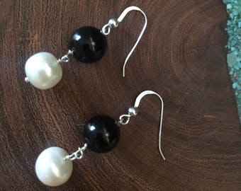 Pearl sterling silver earrings, natural stones, freswater pearl earrings, pearl dangle earrings, gift for mom