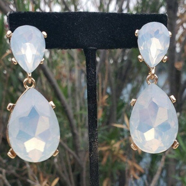 Opal rhinestone earrings, opal bridal earrings, opal rhinestone earrings, opal statement earrings, opal bridesmaid earrings