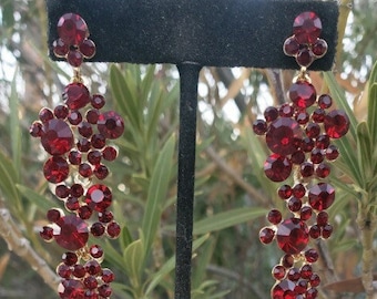 Deep red earrings, red wine earrings, burgundy red earrings, garnet earrings