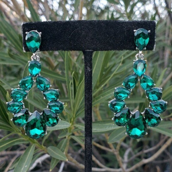 Emerald crystal clip on earrings, green bridal clip on earrings, emerald prom clip on earrings