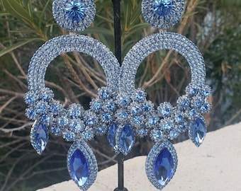 Boucles d'oreilles surdimensionnées bleu clair, très grandes boucles d'oreilles en strass bleus, boucles d'oreilles saphir clair, boucle d'oreille lustre en cristal bleu bébé