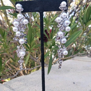 Pearl and rhinestone bridal earrings, crystal and pearl pageant earrings, pearl rhinestone dangle earrings