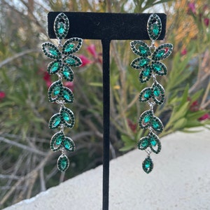Emerald rhinestone earrings image 1