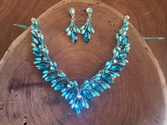 Blue Rhinestone and Pearl Necklace and Earrings Set Teal Blue