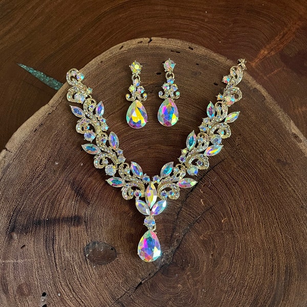 Iridescent necklace and earrings set, ab bridal necklace set, aurora borealis necklace and earrings, ab crystal prom necklace