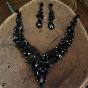 Black rhinestone necklace and earrings set
