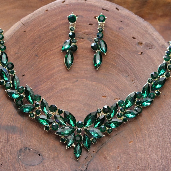 emerald bridal necklace set, emerald rhinestone necklace and earrings, emerald prom necklace and earrings, emerald green crystal jewelry set