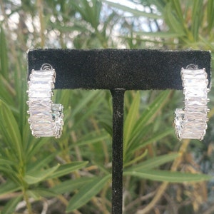Aros de diamantes de imitación de cristal, aros de diamantes de imitación pequeños, aros de cristal de novia, pendientes de aro de cristal transparente brillante