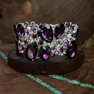 lila Amethyst Statement Armband, dunkel violettes Strass Armband