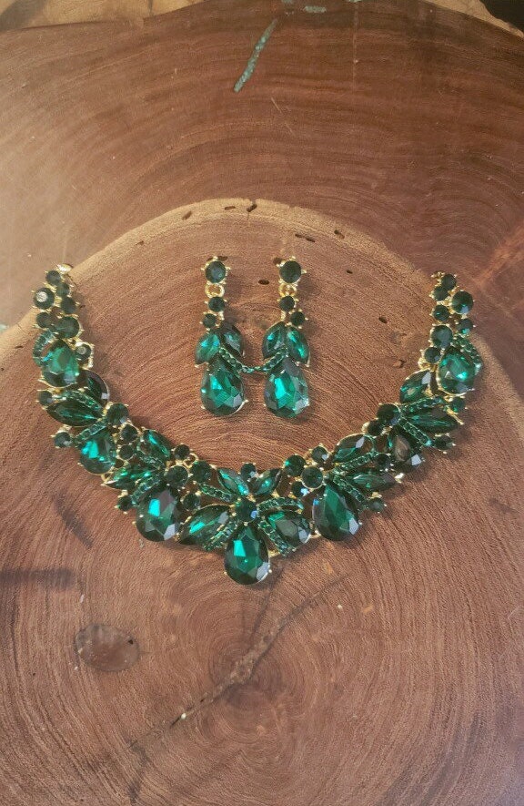 エメラルド ネックレス&リング セット SQUARE EMERALD NECKLACE(2ZN2481)K18 ネックレス｜スター