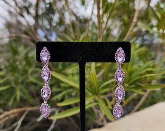 Lilac earrings, light purple prom earrings, lavender crystal earrings