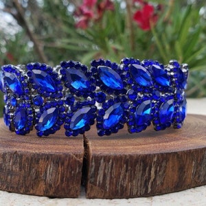 Blue rhinestone bracelet