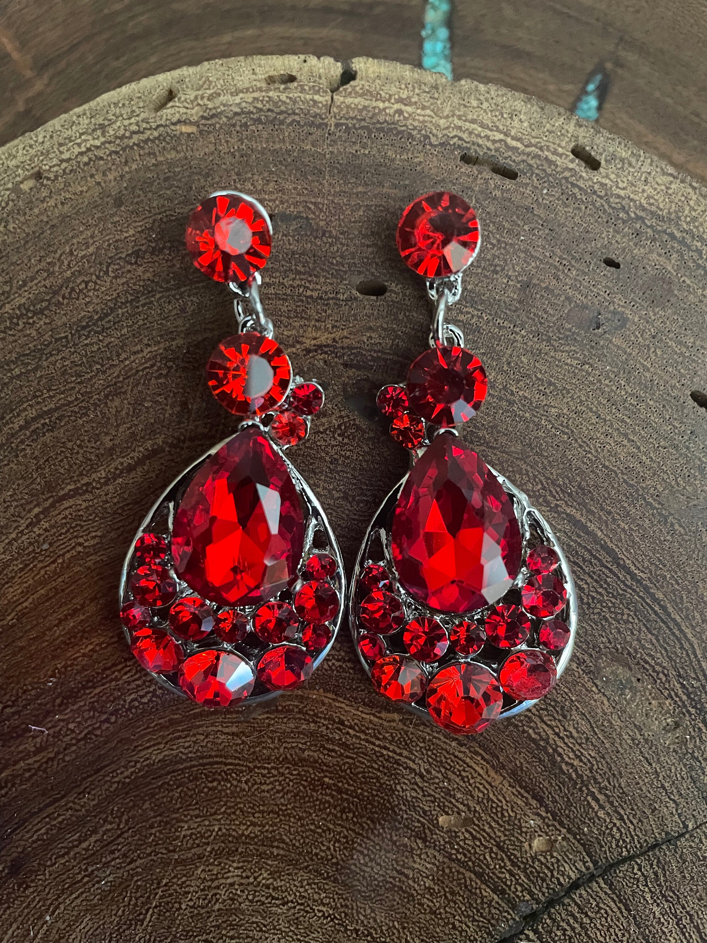 Red on sale prom jewelry