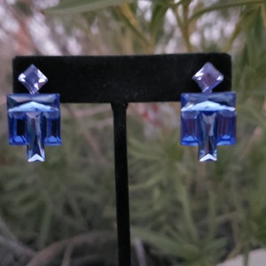 Blue rhinestone stud earrings