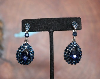 navy bue dangle earrings, navy bridal earrings, navy blue rhinestone earrings