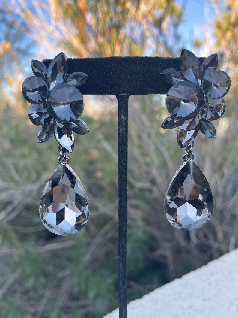Gray rhinestone clip on earrings, black diamond rhinestone earrings, grey crystal clip on earrings image 3