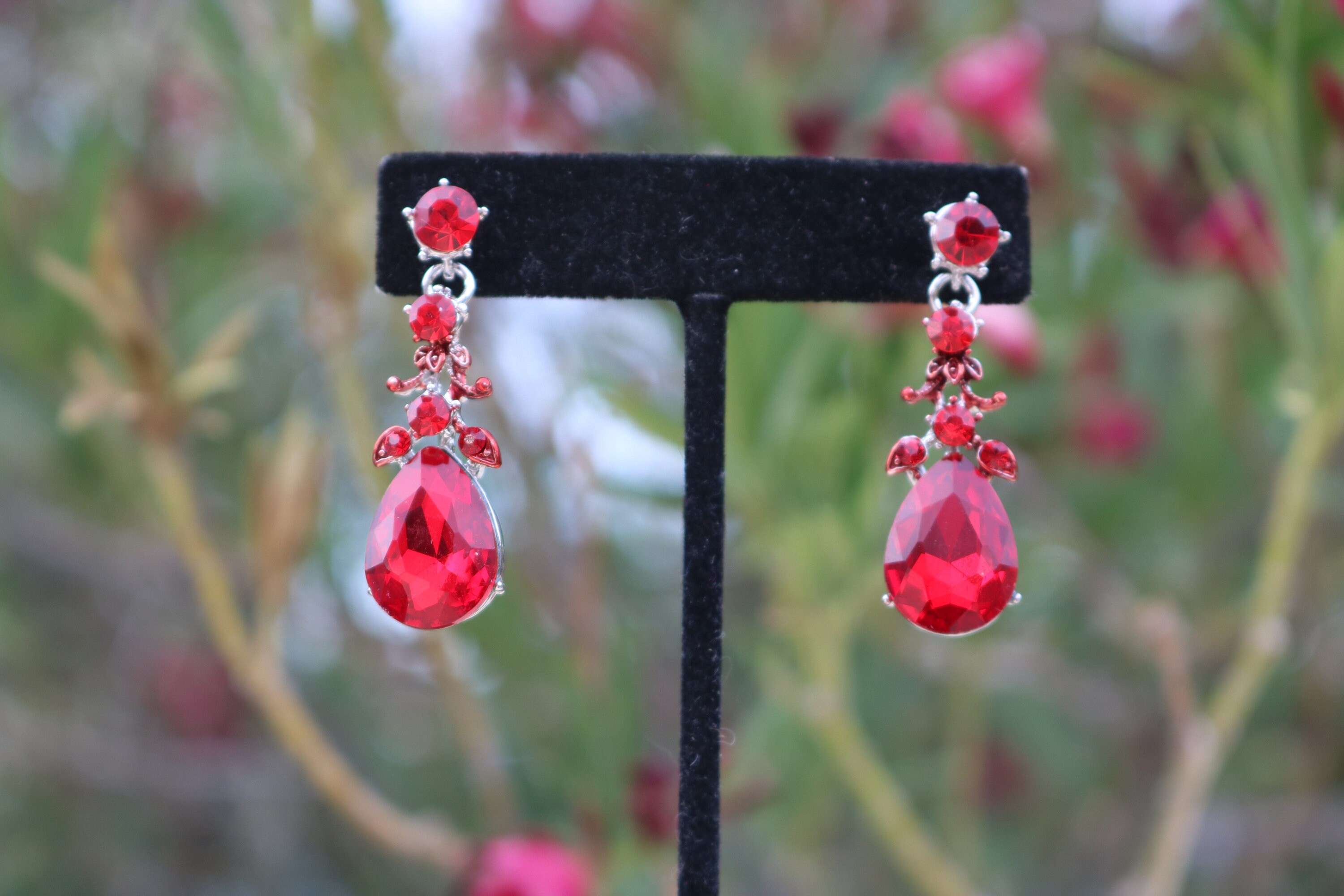 Red Dangle Earrings Red Bridesmaid Earrings Red Bridal Etsy