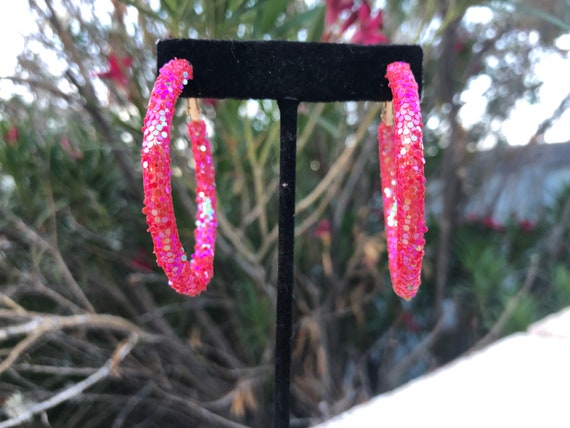 Hoop earrings - Metal & strass, gold & pink — Fashion