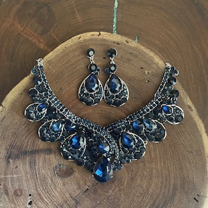 Navy necklace and earrings set, deep blue bridal necklace set