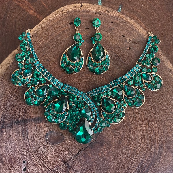 Emerald Green necklace and earrings set, deep green rhinestone necklace set, emerald statement evening necklace set