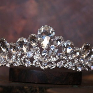 rhinestone tiara, bridal crystal tiara, wedding large crystal head piece, quinceanera tiara, clear crystal tiara, prom tiara
