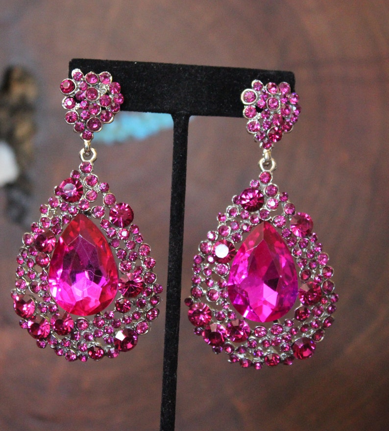 timelessly traditional pink earrings