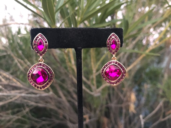 Fuchsia dangle earrings deals