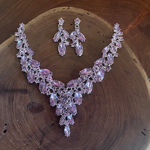 Lilac rhinestone necklace and earrings set, lavander crystal necklace set, light purple bridesmaid necklace