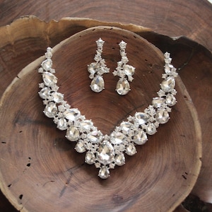 bridal necklace set, crystal rhinestone bridal necklace and earrings, crystal bridesmaid necklace, rhinestone necklace set, prom crystal set