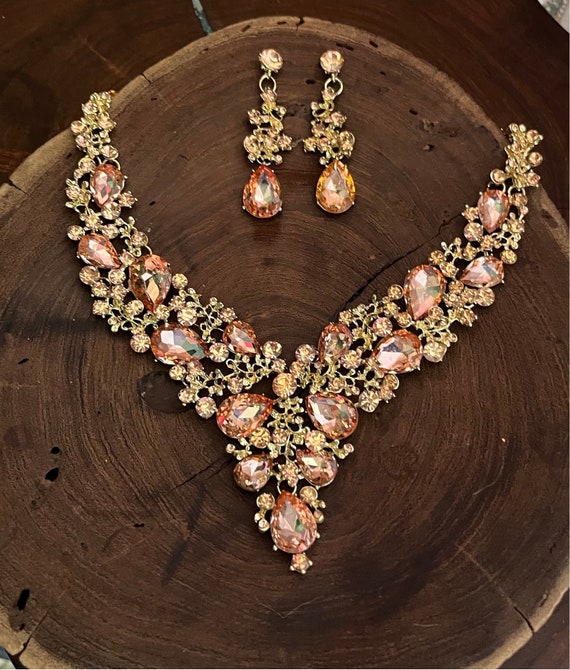 Necklace and clearance earring set