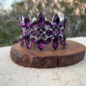 tiefviolettes Strassarmband, Amethyst breites Kristallarmband