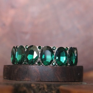 emerald bracelet, emerald rhinestone bridal bracelet, emerald green prom bracelet, emerald pageant bracelet, emerald stretch bracelet