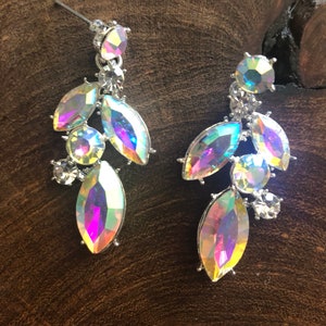 Boucles d’oreilles Ab dangle, boucles d’oreilles en strass irisé, boucles d’oreilles ab flower girl, boucles d’oreilles ab petite fille, boucles d’oreilles aurora borealis, ab bal