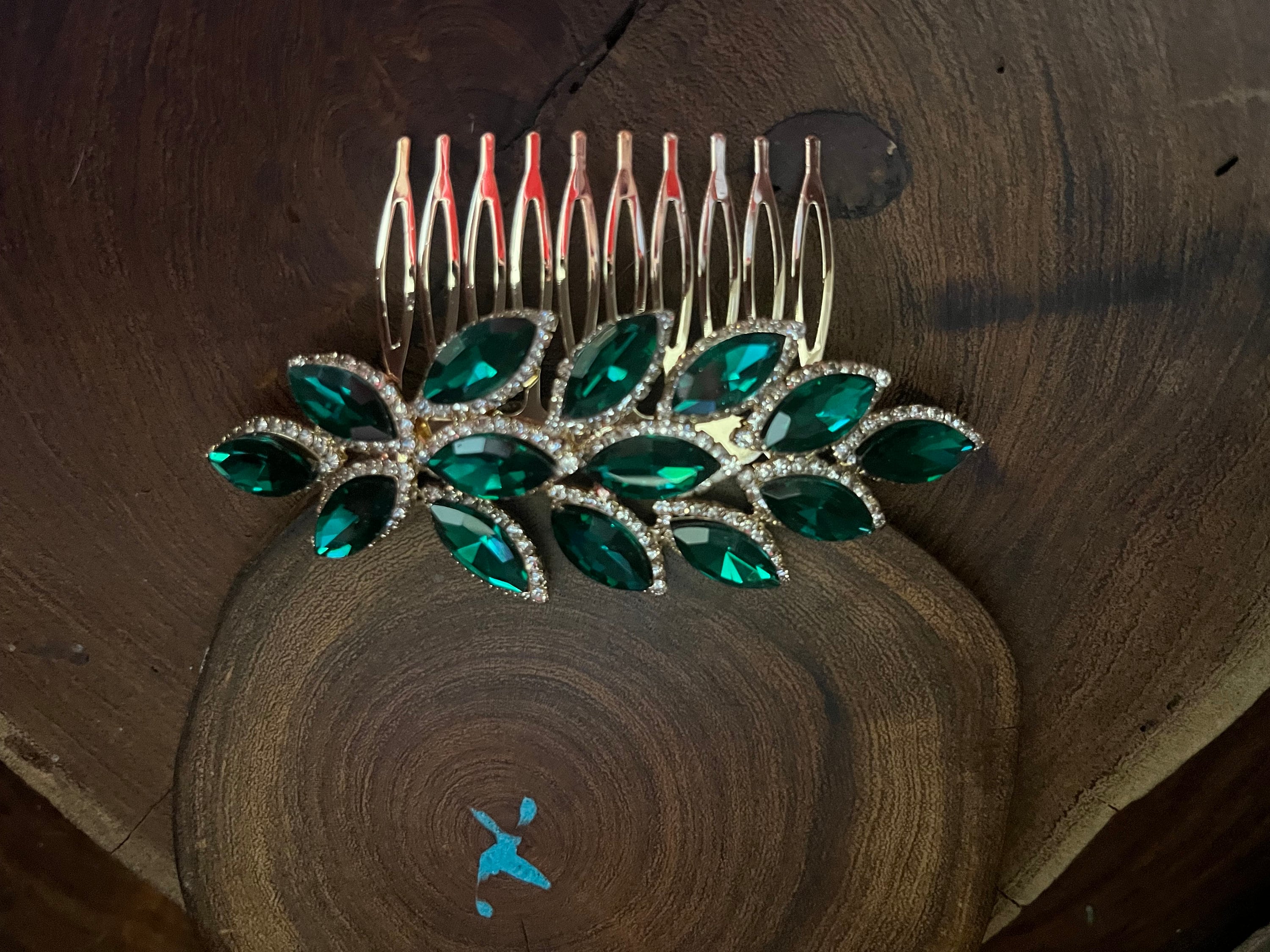 Peigne à cheveux en strass émeraude