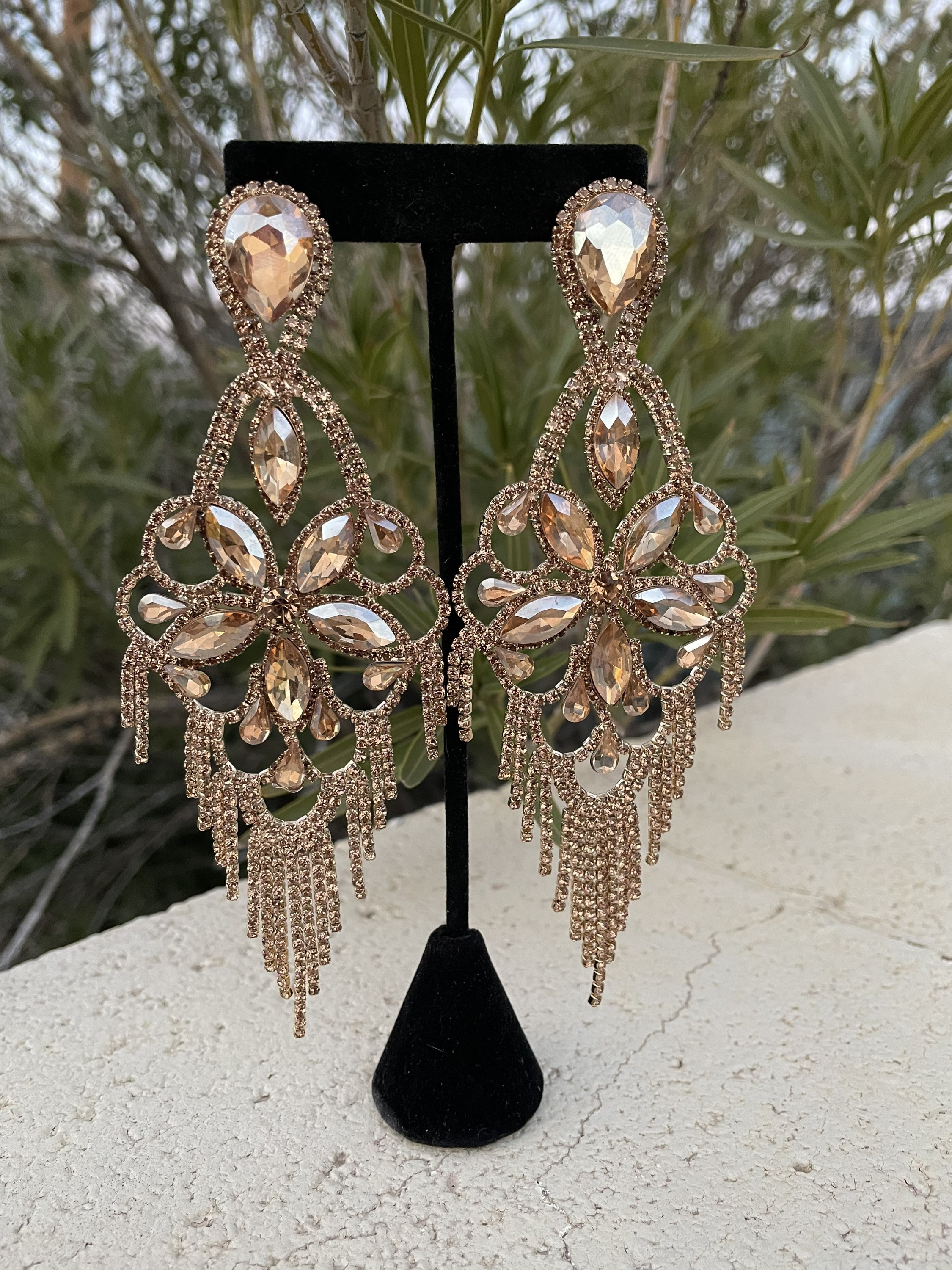 Large chandelier earrings costume cheap jewelry