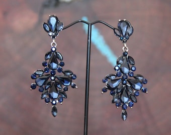 boucles d'oreilles pendantes bleu marine, boucles d'oreilles bleu marine en strass, boucles d'oreilles bleu marine, boucles d'oreilles de demoiselle d'honneur bleu marine, boucles d'oreilles mère de la mariée bleu marine