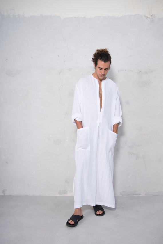 caftan white