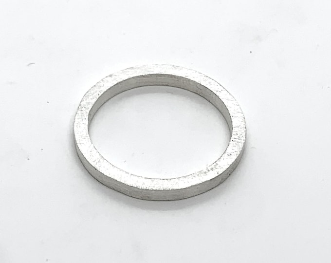 PURE silver (999+/1000) handmade ring. approx. 1,80mm-2mm gauge.