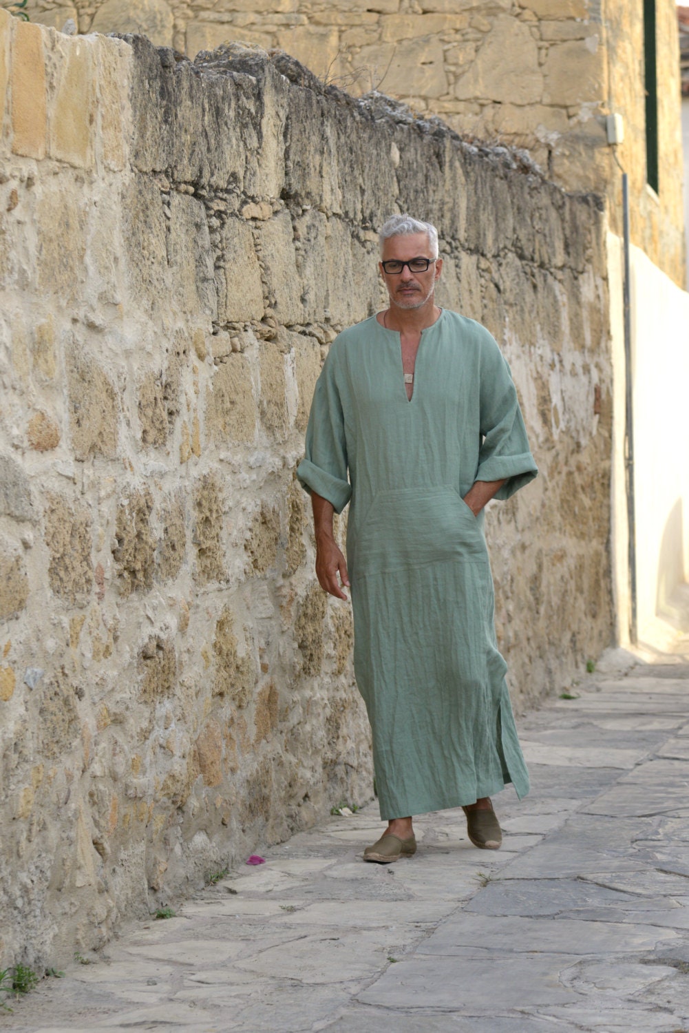 CLASSICO. Mens linen tunic. Almond green caftan. Hood optional.