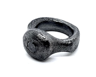 PURE silver (999+/1000) oxidised ring. Round black diamond 0.80ct.