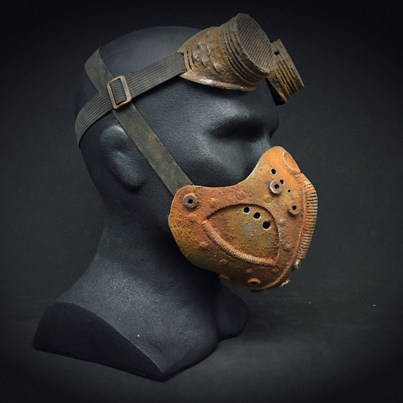 Toy facemask rust фото 15