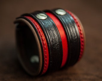 Large leather bracelet cuff red black - handmade in France by Bandit