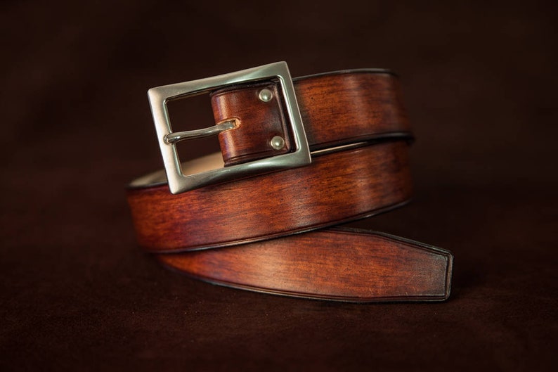 Ceinture cuir marron pour homme style denim réalisée à la main image 1