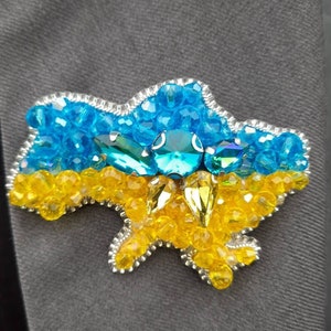 Ukraine brooch, jewelry beaded brooch Ukraine, ukrainian flag brooch, yellow blue brooch, patriotic jewelry handmade