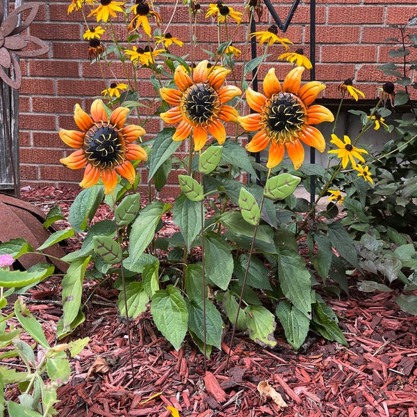 3D Metal Sunflower Garden Stake Outdoor Fall Decor, Set of 3,  Floral Plant Picks EJ50